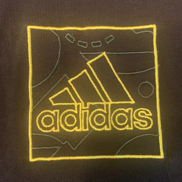 NWT Adidas long sleeve T-shirt - Men’s Medium - Picture 2 of 3